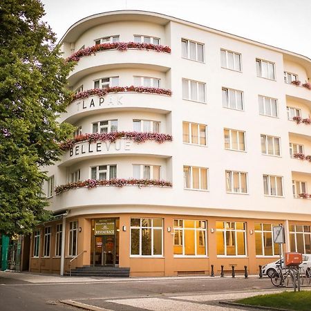 Hotel Bellevue Tlapak Poděbrady Exteriör bild